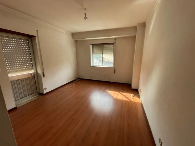 Prédio para Venda em Sé, Santa Maria e Meixedo Foto 20