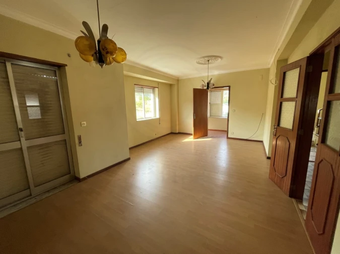 Prédio para Venda em Sé, Santa Maria e Meixedo Foto 32