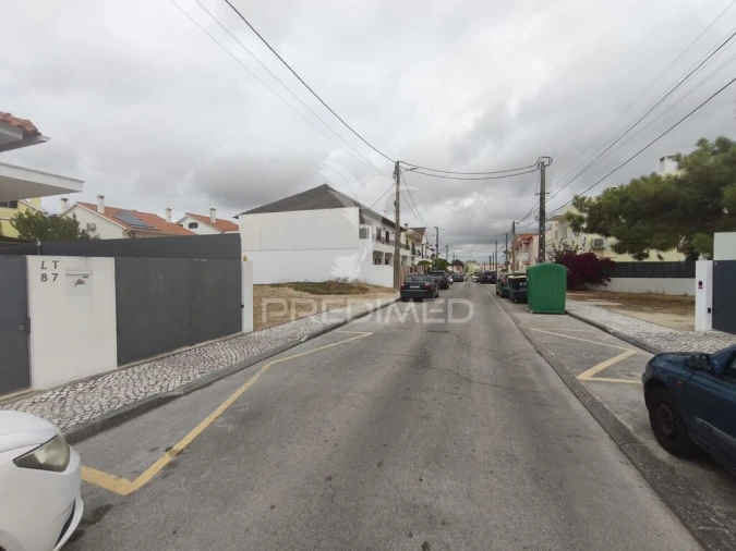 Terreno para Venda em Quinta do Conde Foto 1