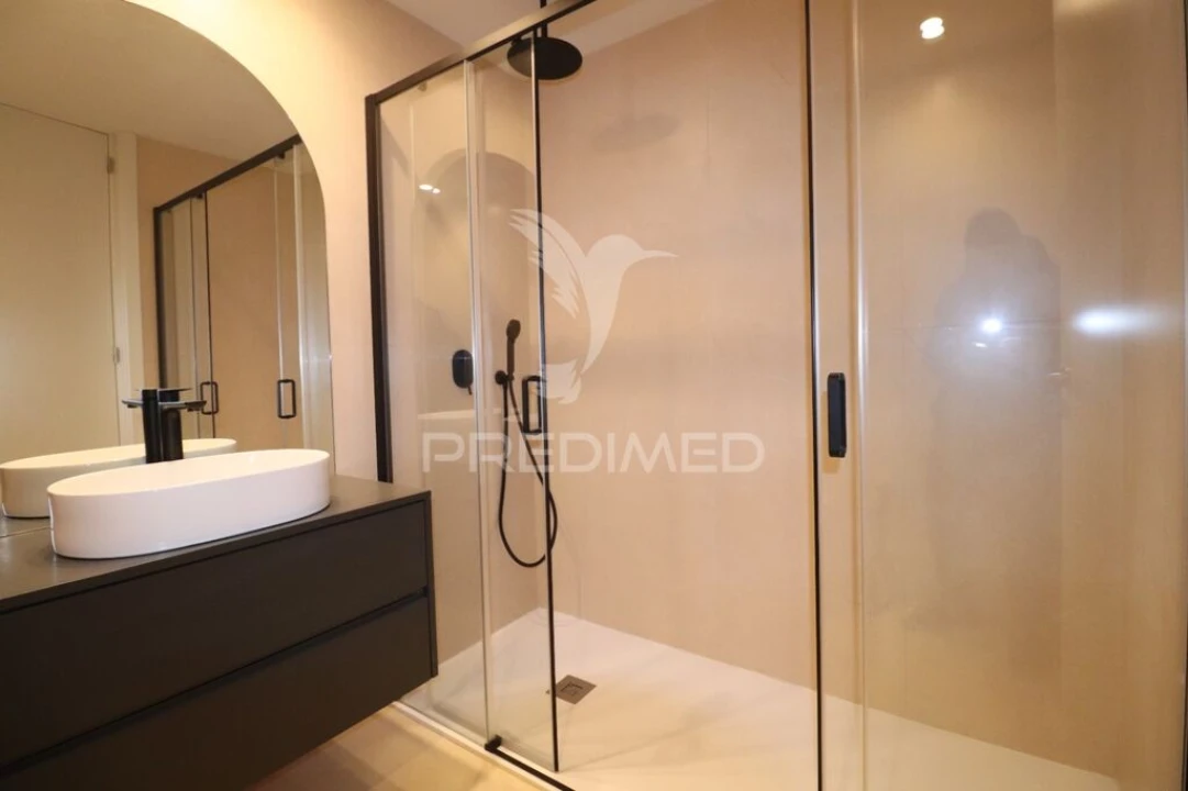 Apartamento T1 para Venda em Azurem Foto 10