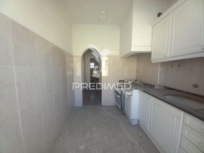 Apartamento T1 para Venda em Baixa da Banheira e Vale da Amoreira Foto 1