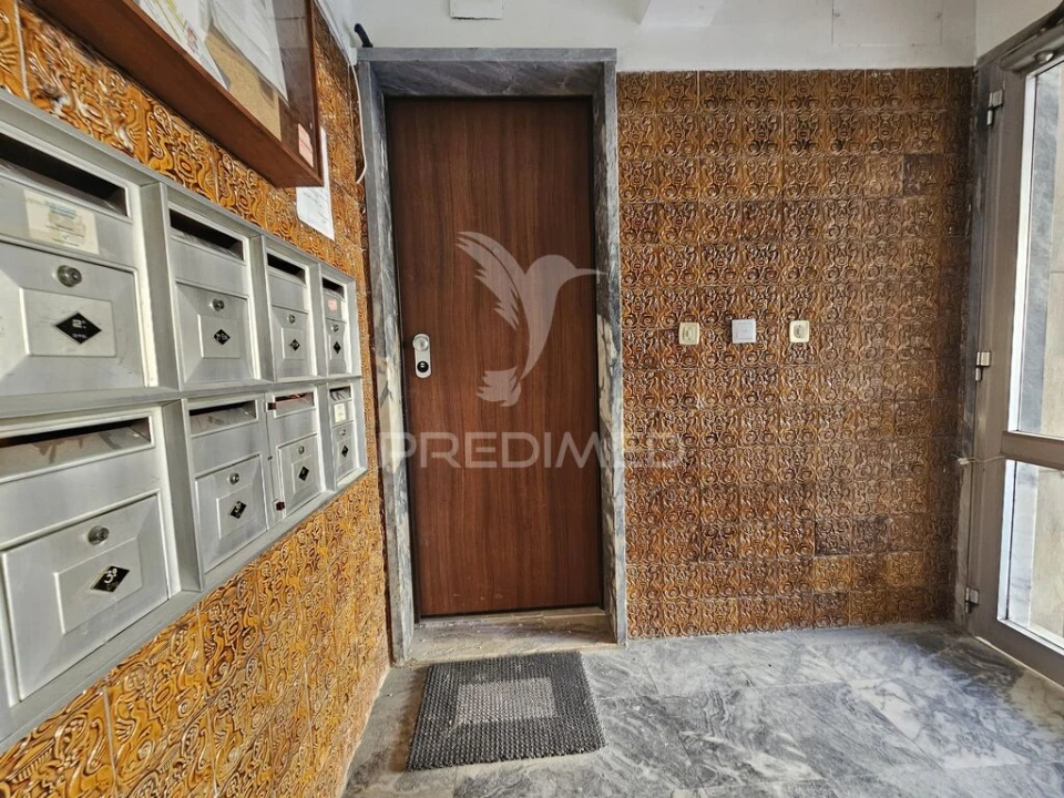 Apartamento T2 para Venda em Almada, Cova da Piedade, Pragal e Cacilhas Foto 2