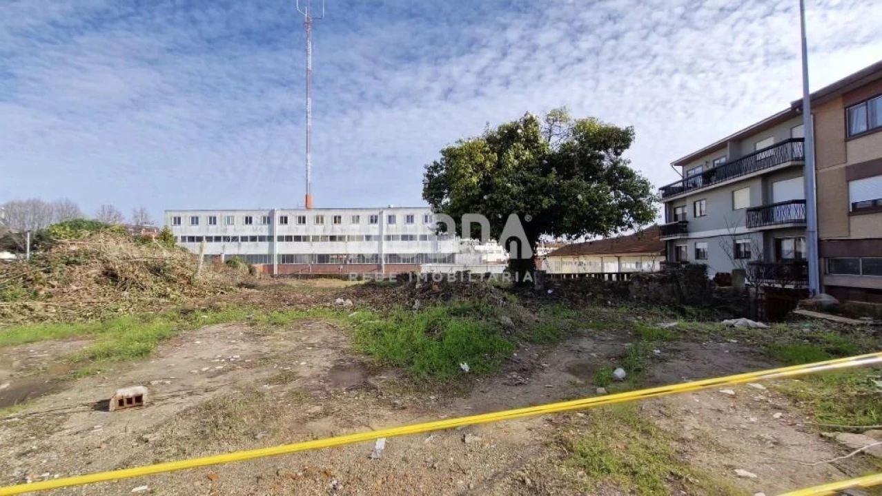 Terreno para Venda em São João da Madeira Foto 16