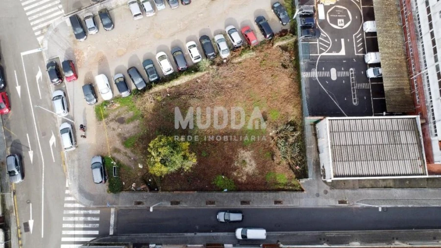 Terreno para Venda em São João da Madeira Foto 3