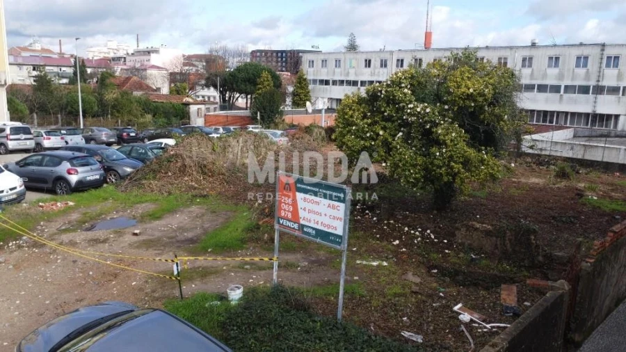 Terreno para Venda em São João da Madeira Foto 29