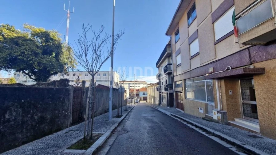 Terreno para Venda em São João da Madeira Foto 7
