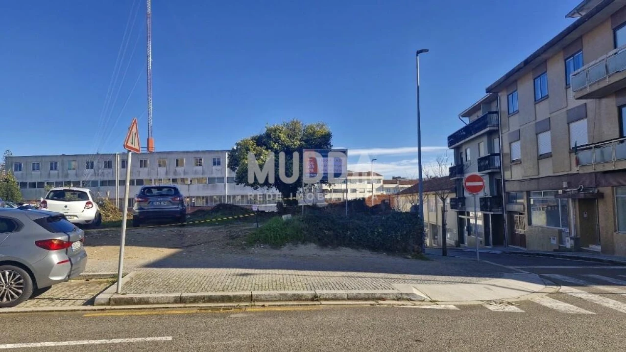 Terreno para Venda em São João da Madeira Foto 17
