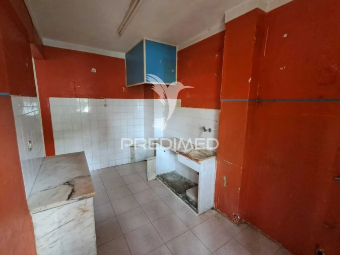 Apartamento T3 para Venda em Laranjeiro e Feijó Foto 1