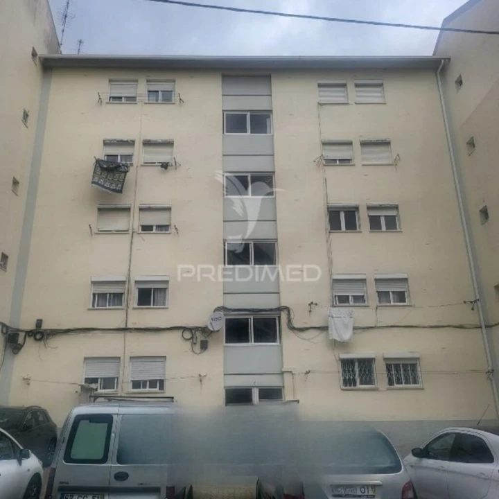 Apartamento T3 para Venda em Laranjeiro e Feijó Foto 3