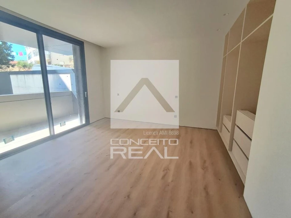 Apartamento T2 para Venda em Mafamude e Vilar do Paraíso Foto 39