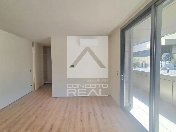 Apartamento T2 para Venda em Mafamude e Vilar do Paraíso Foto 38