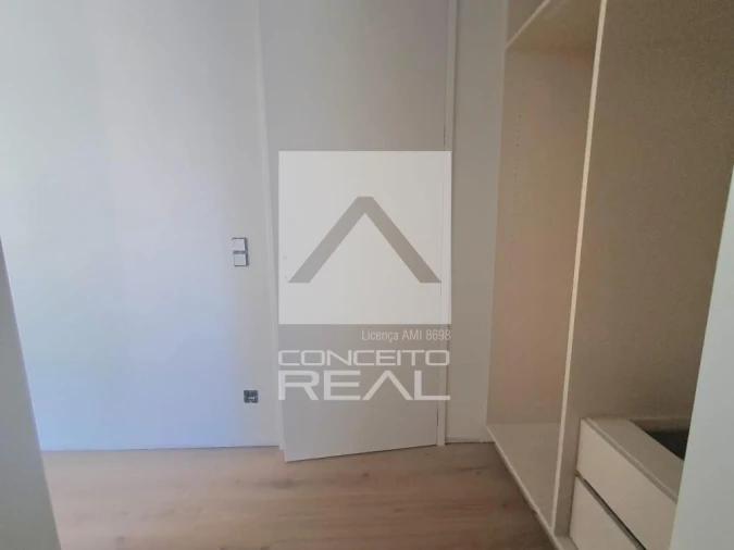 Apartamento T2 para Venda em Mafamude e Vilar do Paraíso Foto 37