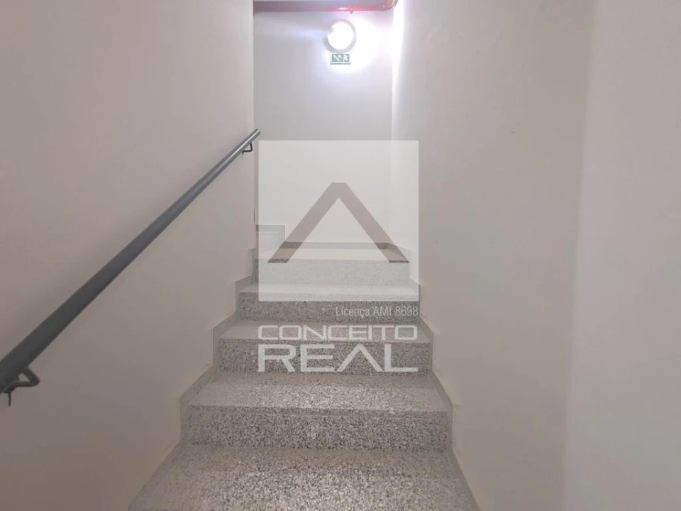 Apartamento T2 para Venda em Mafamude e Vilar do Paraíso Foto 52