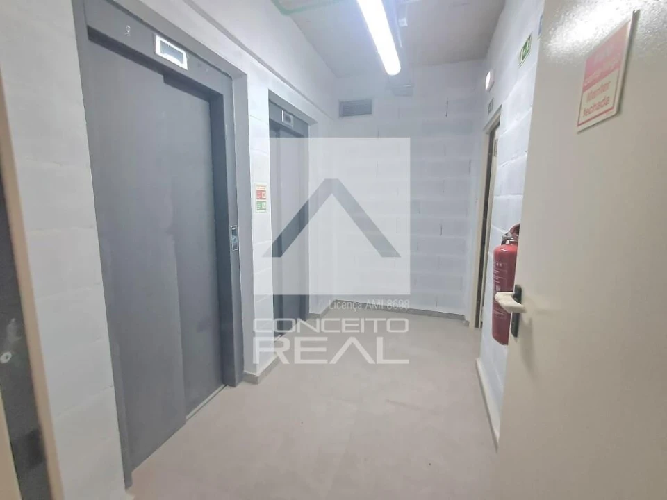 Apartamento T2 para Venda em Mafamude e Vilar do Paraíso Foto 19