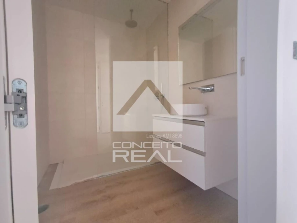 Apartamento T2 para Venda em Mafamude e Vilar do Paraíso Foto 50