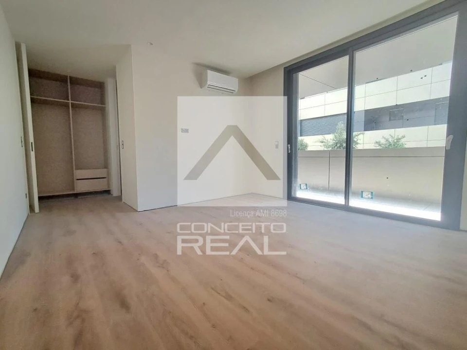 Apartamento T2 para Venda em Mafamude e Vilar do Paraíso Foto 48