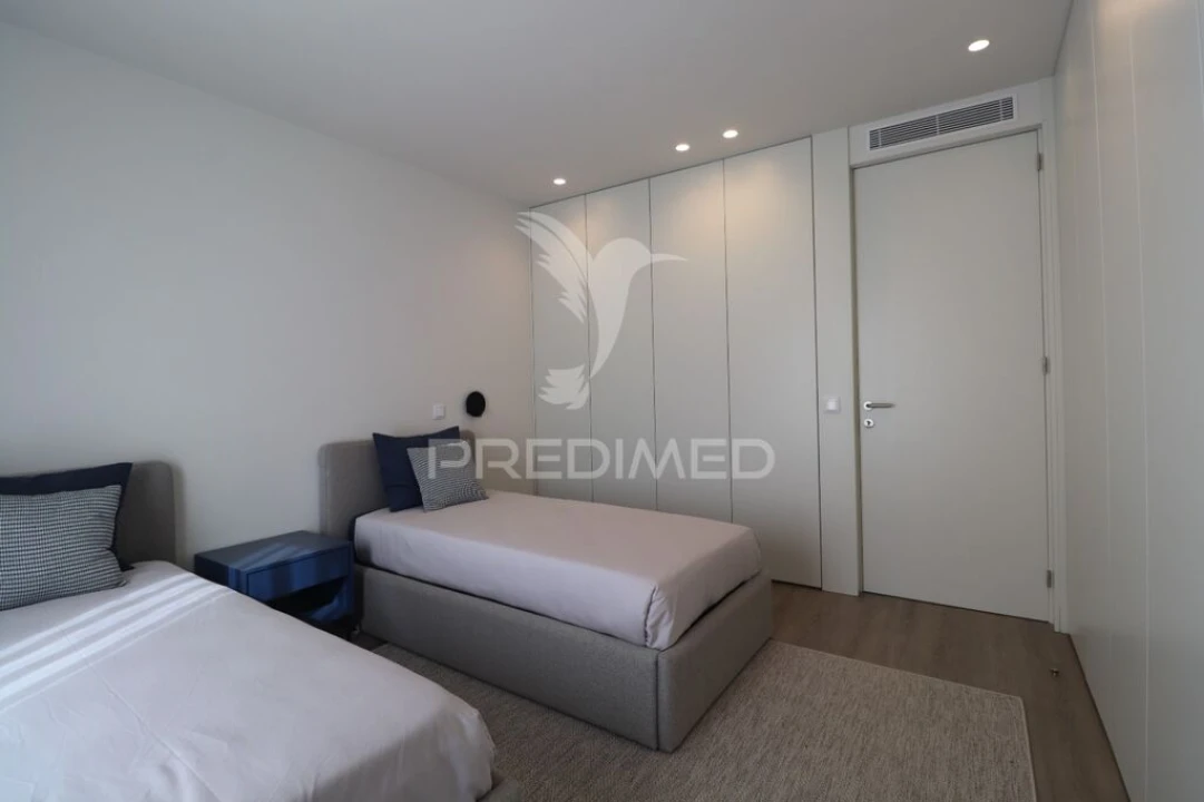 Apartamento T1 para Venda em Azurem Foto 2