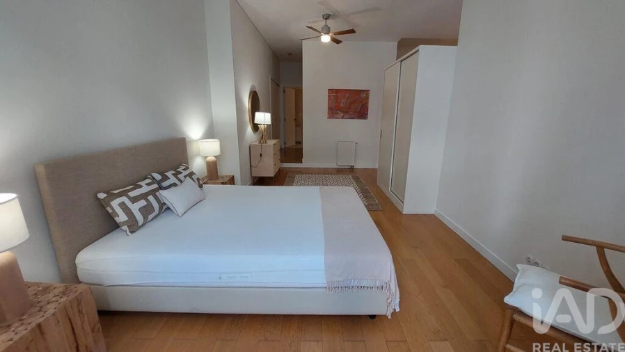 Apartamento T1 para Arrendamento em Santa Maria Maior Foto 5