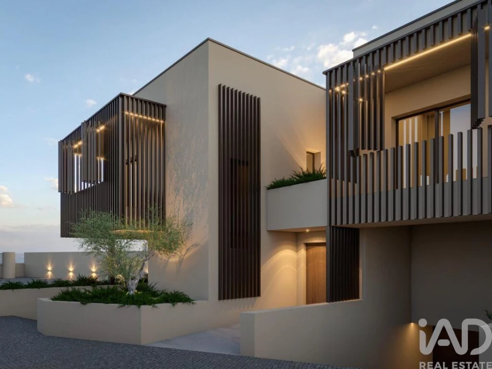 Moradia T3 para Venda em Alvor Foto 4