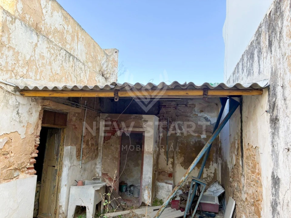 Moradia T5 para Venda em Olhão Foto 9