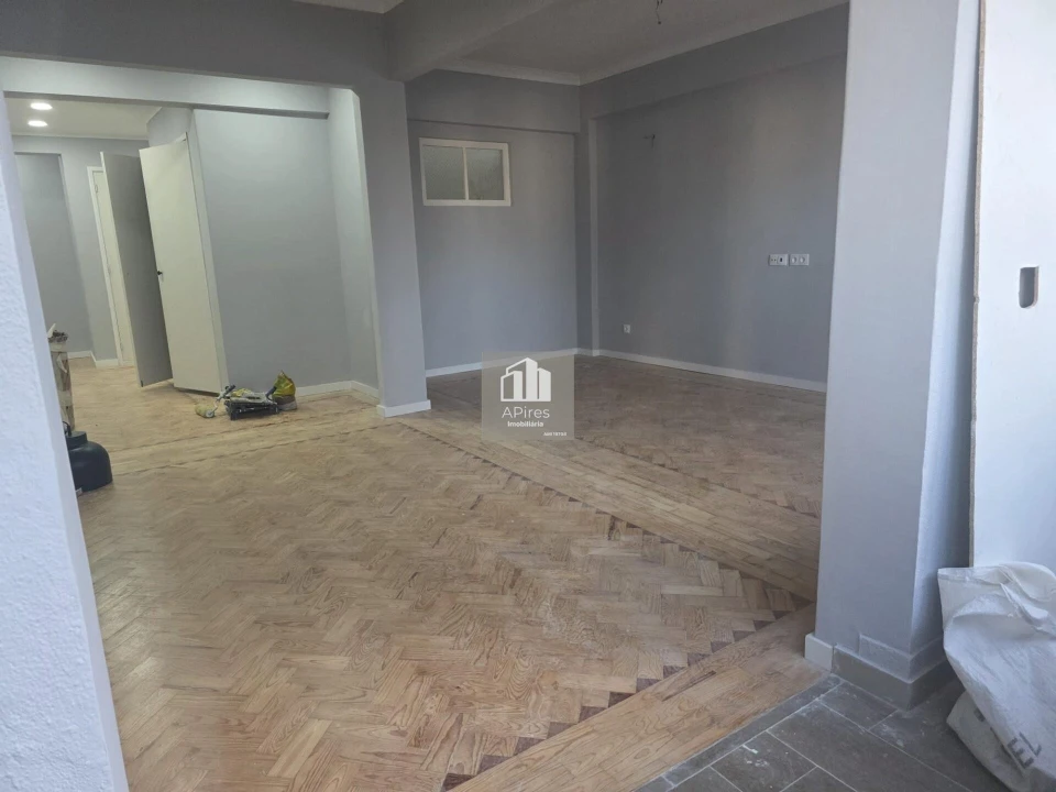 Apartamento T3 para Venda em Laranjeiro e Feijó Foto 10