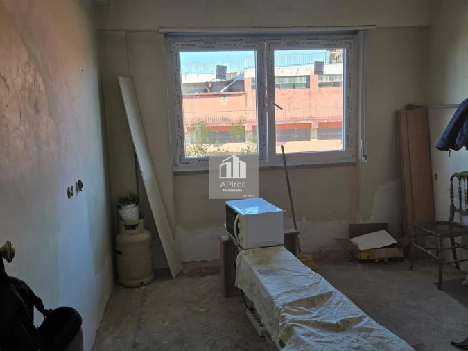 Apartamento T3 para Venda em Laranjeiro e Feijó Foto 18