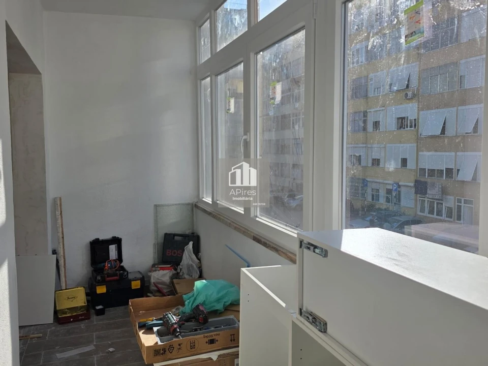 Apartamento T3 para Venda em Laranjeiro e Feijó Foto 19
