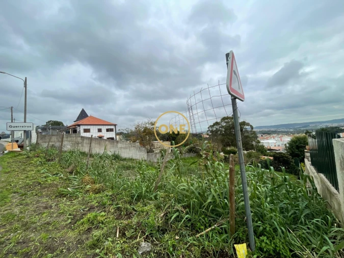 Terreno para Venda em Loures Foto 9