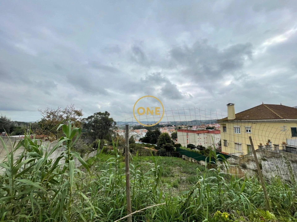 Terreno para Venda em Loures Foto 5