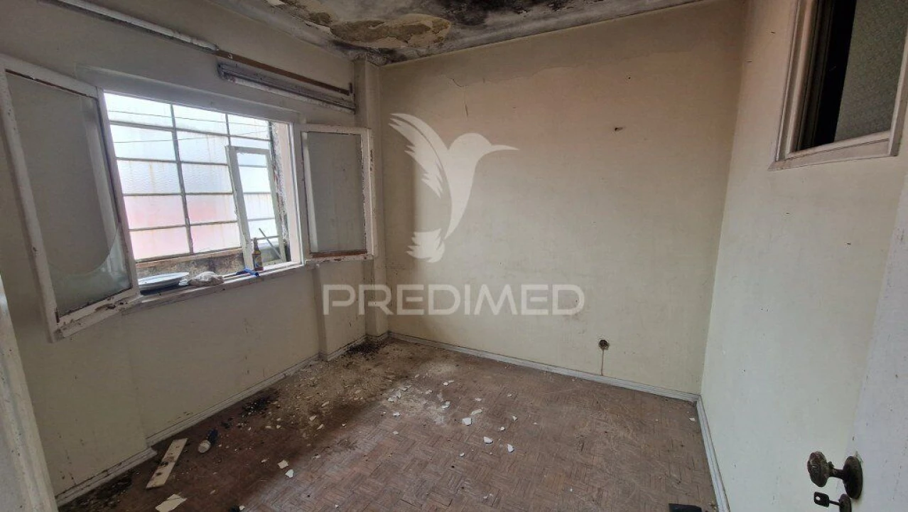 Apartamento T2 para Venda em Vila Franca de Xira Foto 11