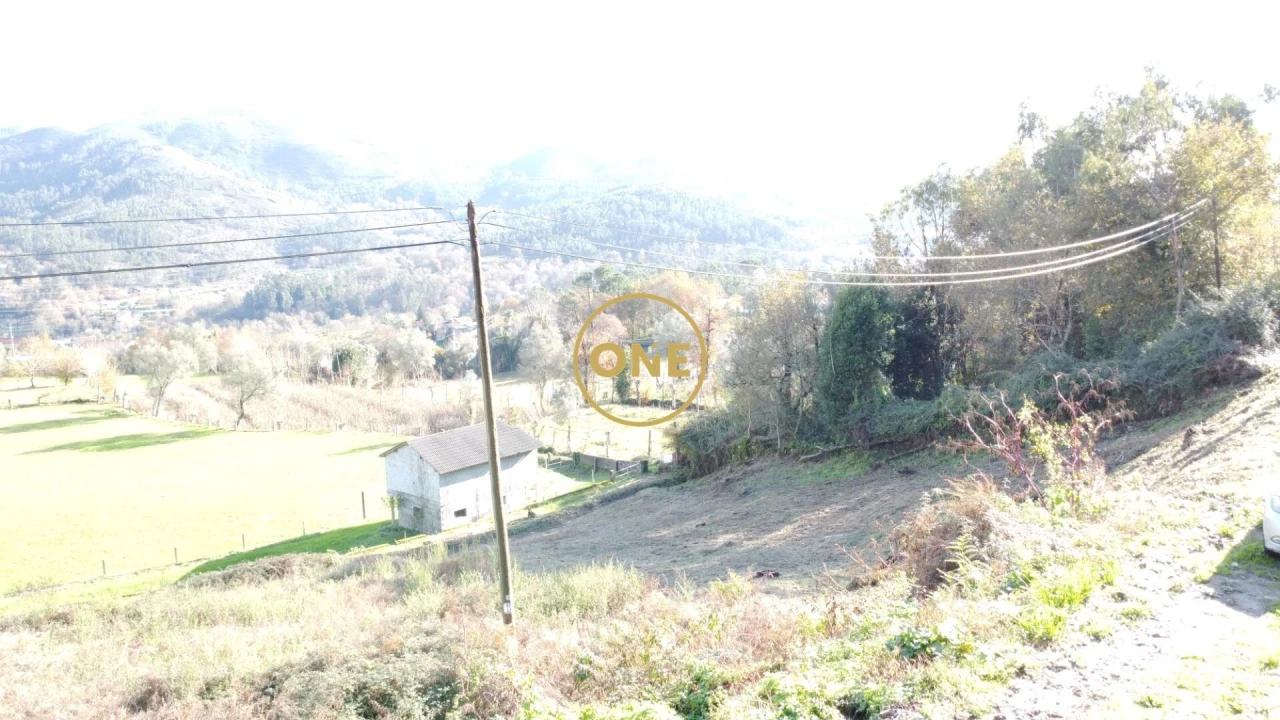 Terreno para Venda em Marrancos e Arcozelo Foto 3