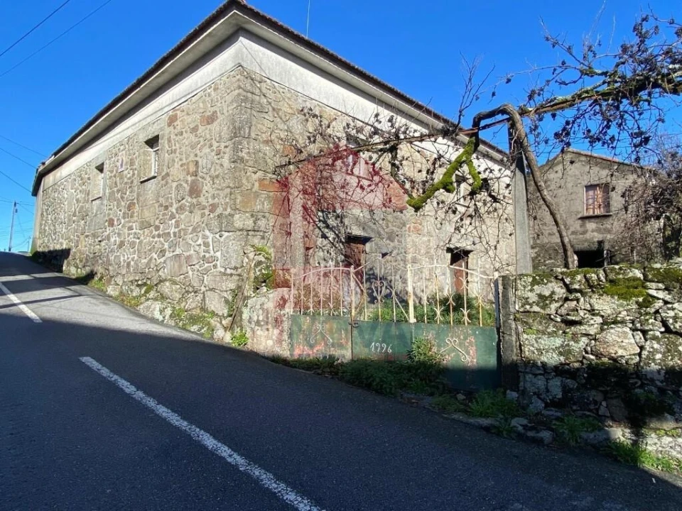 Moradia T2 para Venda em Pico de Regalados, Gondiães e Mós Foto 27