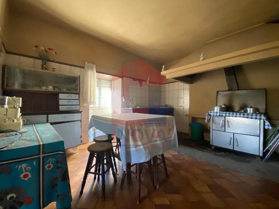 Moradia T2 para Venda em Pico de Regalados, Gondiães e Mós Foto 12