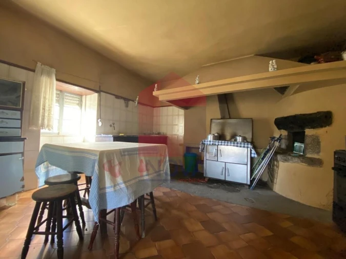 Moradia T2 para Venda em Pico de Regalados, Gondiães e Mós Foto 10