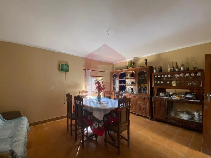 Moradia T2 para Venda em Pico de Regalados, Gondiães e Mós Foto 8