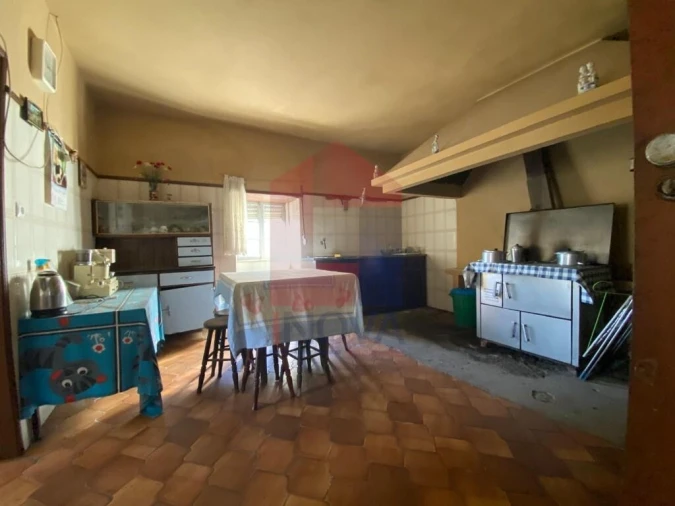 Moradia T2 para Venda em Pico de Regalados, Gondiães e Mós Foto 9