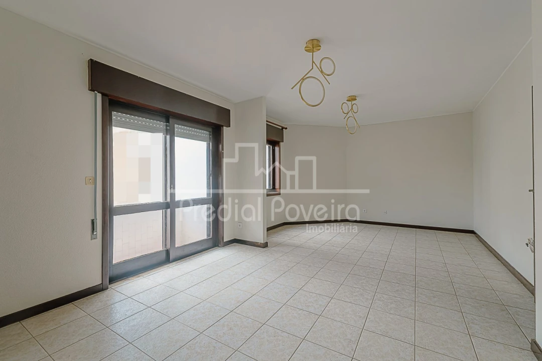 Apartamento T2 para Venda em Aver-O-Mar, Amorim e Terroso Foto 3