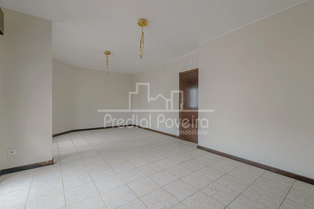 Apartamento T2 para Venda em Aver-O-Mar, Amorim e Terroso Foto 4