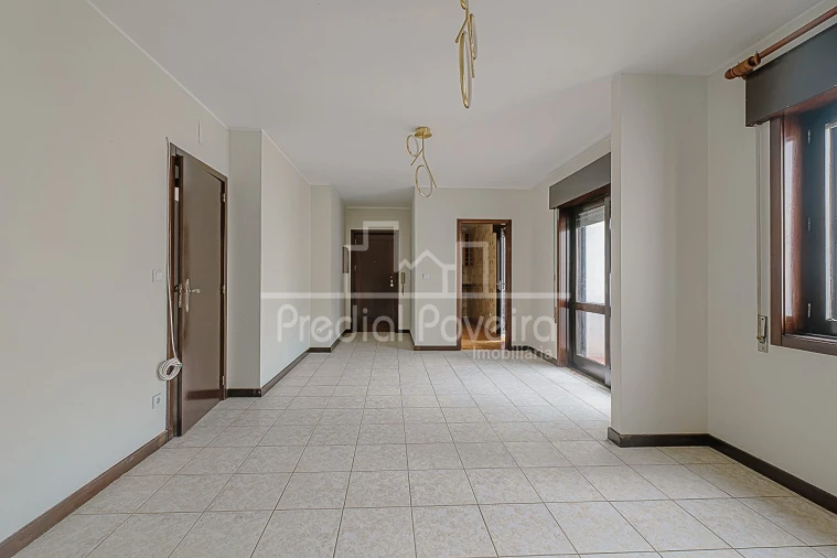 Apartamento T2 para Venda em Aver-O-Mar, Amorim e Terroso Foto 2