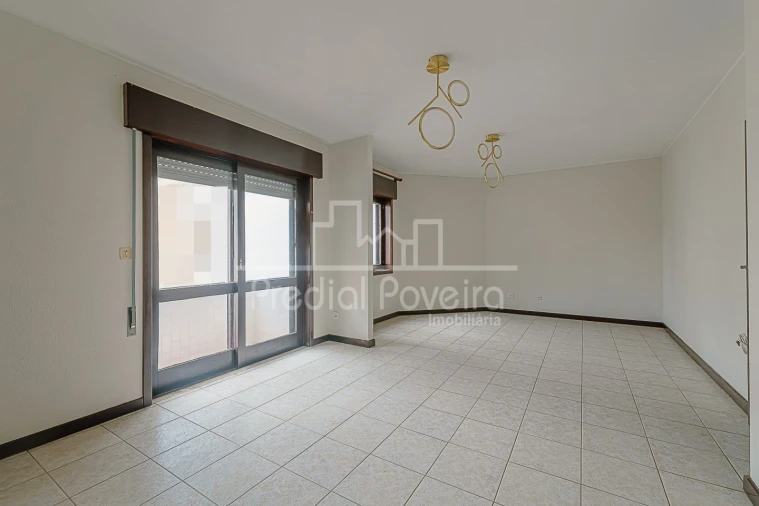 Apartamento T2 para Venda em Aver-O-Mar, Amorim e Terroso Foto 3