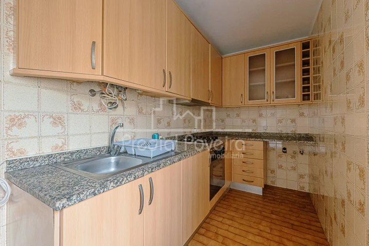Apartamento T2 para Venda em Aver-O-Mar, Amorim e Terroso Foto 5