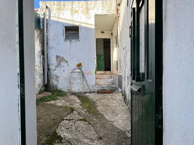 Moradia T1 para Venda em Beja (Santiago Maior e São João Baptista) Foto 7