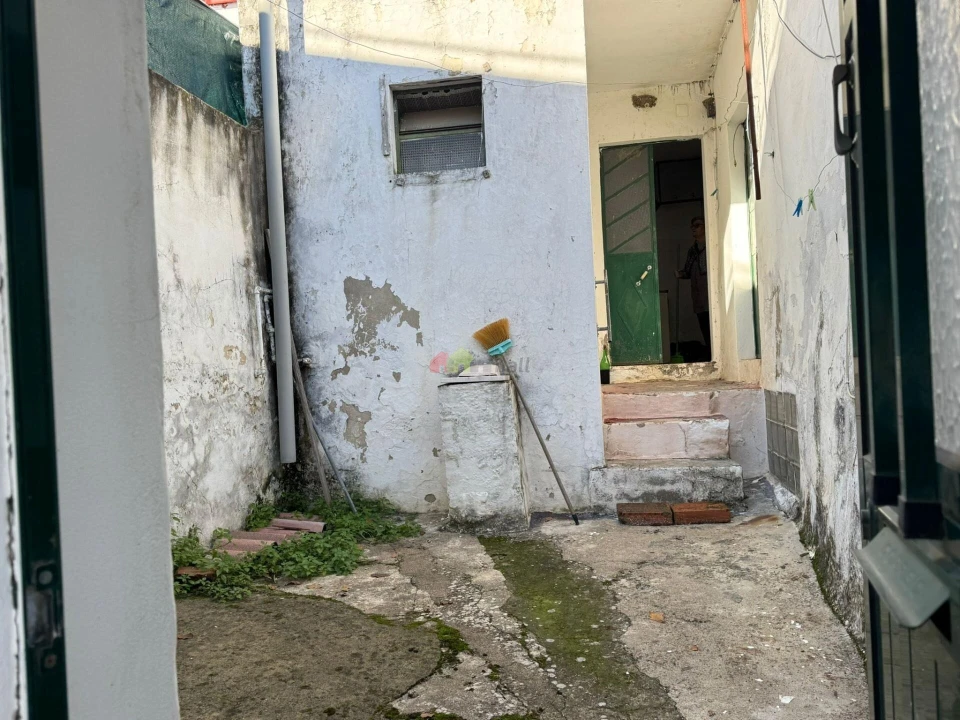 Moradia T1 para Venda em Beja (Santiago Maior e São João Baptista) Foto 8