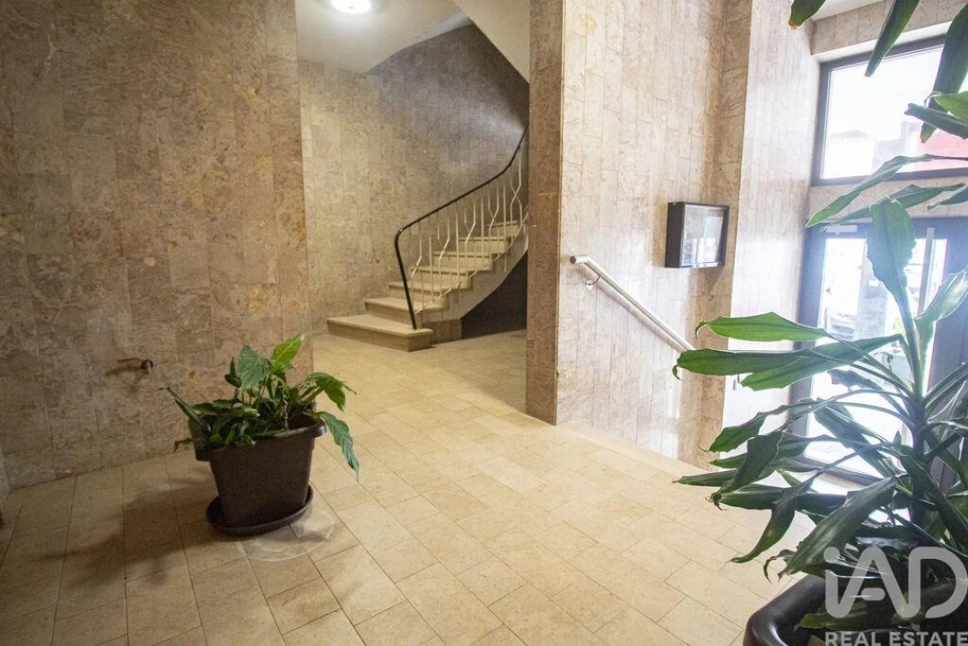 Apartamento T3 para Venda em Espinho Foto 5