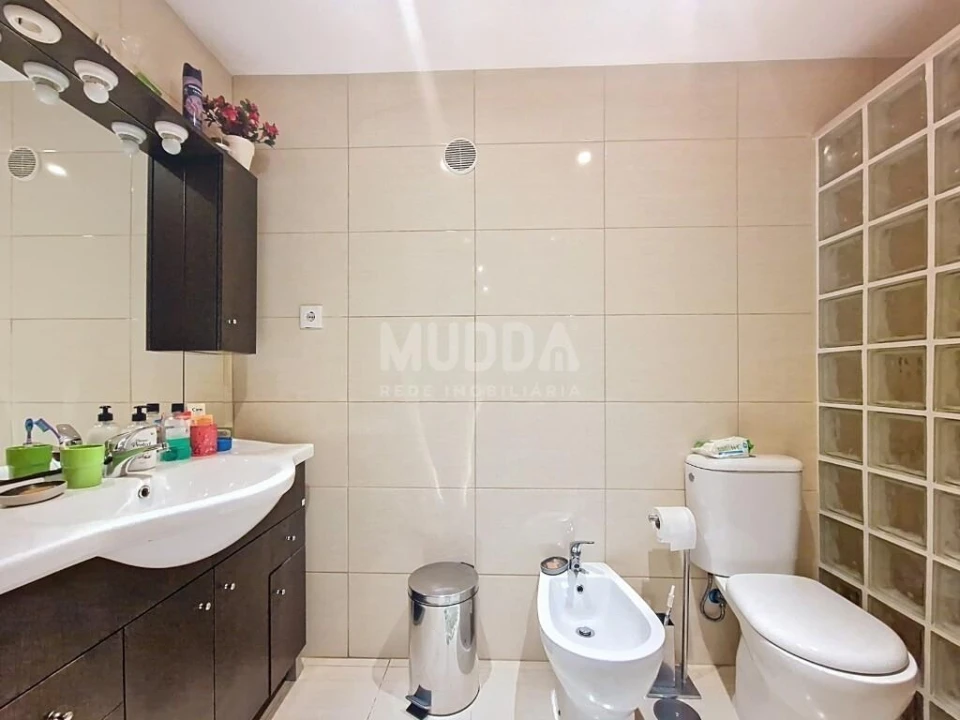 Moradia T6 para Venda em Sé, Santa Maria e Meixedo Foto 6