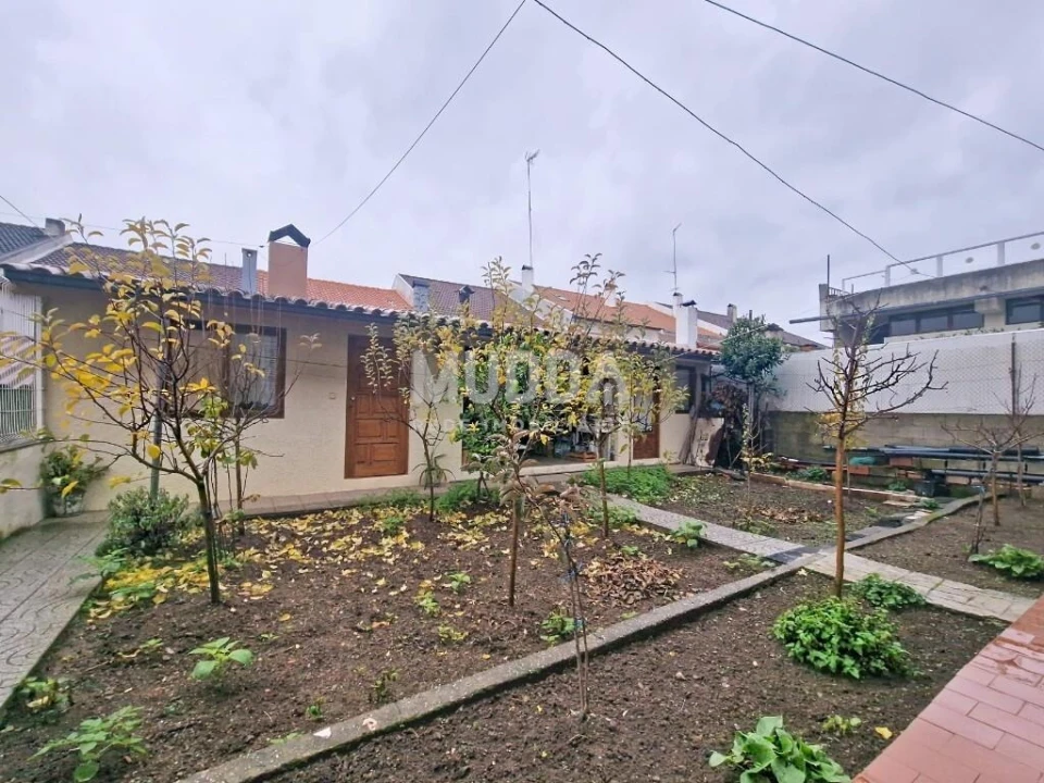 Moradia T6 para Venda em Sé, Santa Maria e Meixedo Foto 18