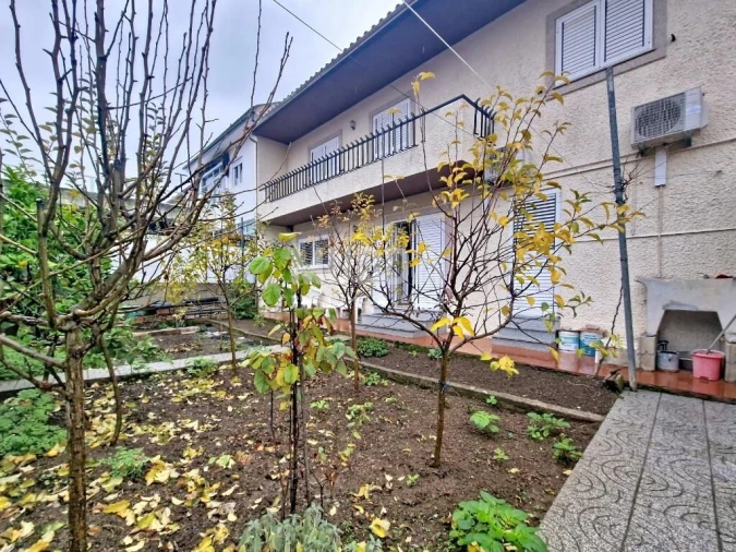 Moradia T6 para Venda em Sé, Santa Maria e Meixedo Foto 17