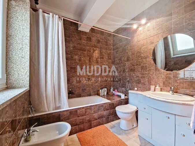 Moradia T6 para Venda em Sé, Santa Maria e Meixedo Foto 16