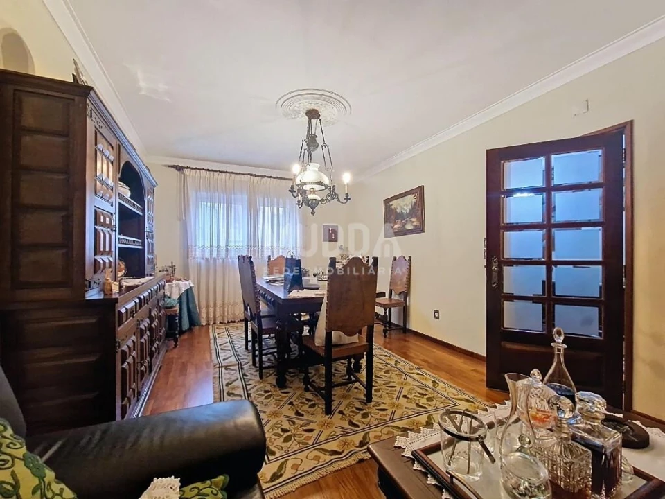 Moradia T6 para Venda em Sé, Santa Maria e Meixedo Foto 8