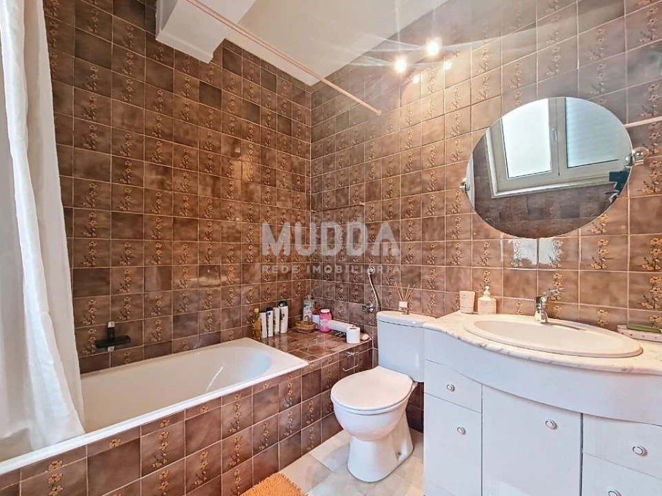 Moradia T6 para Venda em Sé, Santa Maria e Meixedo Foto 14